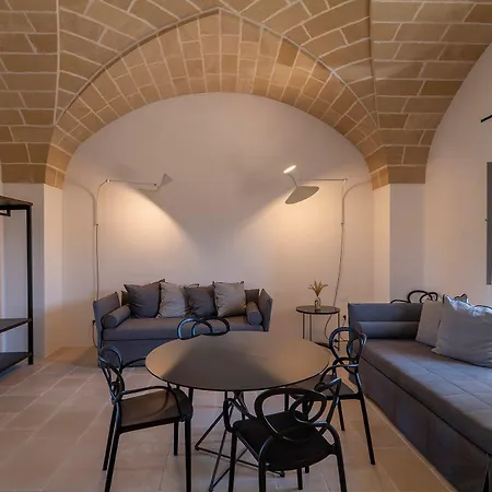 Torre Assunta Masseria فندق غالّيبولي