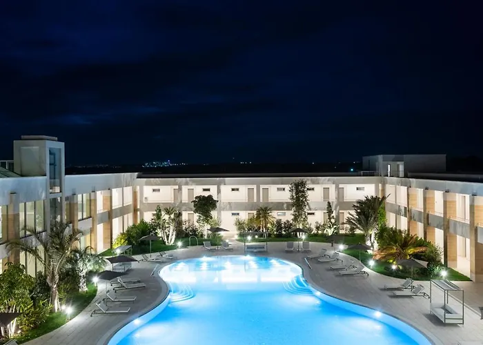 Torre Assunta Masseria فندق غالّيبولي